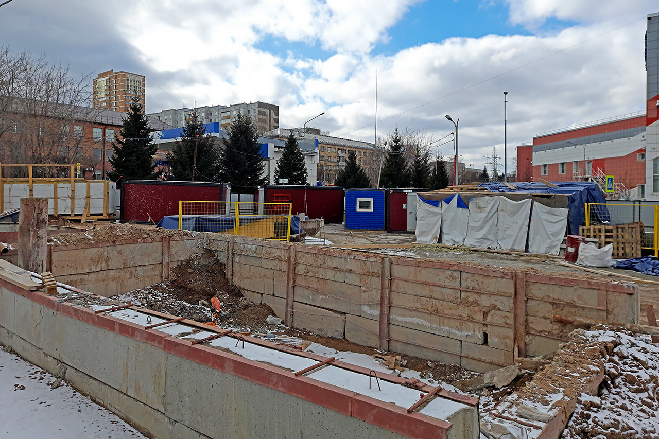 Притоннельное сооружение метротрама у спорткомплекса Рассвет в Красноярске