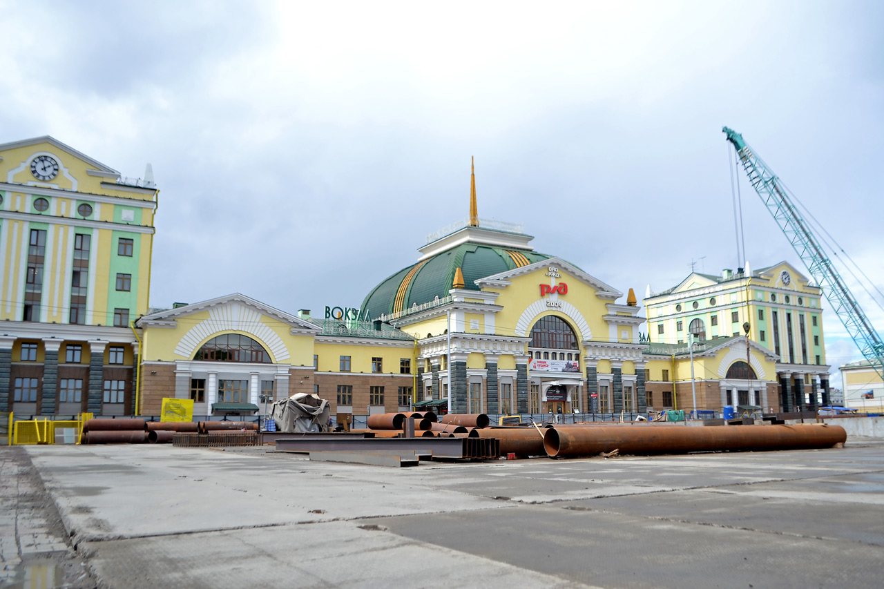 строительство котлована метро у вокзала