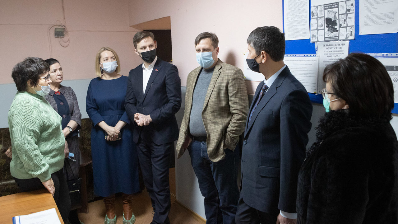 Депутаты ЗС посетили центр социальной помощи «Эдельвейс»