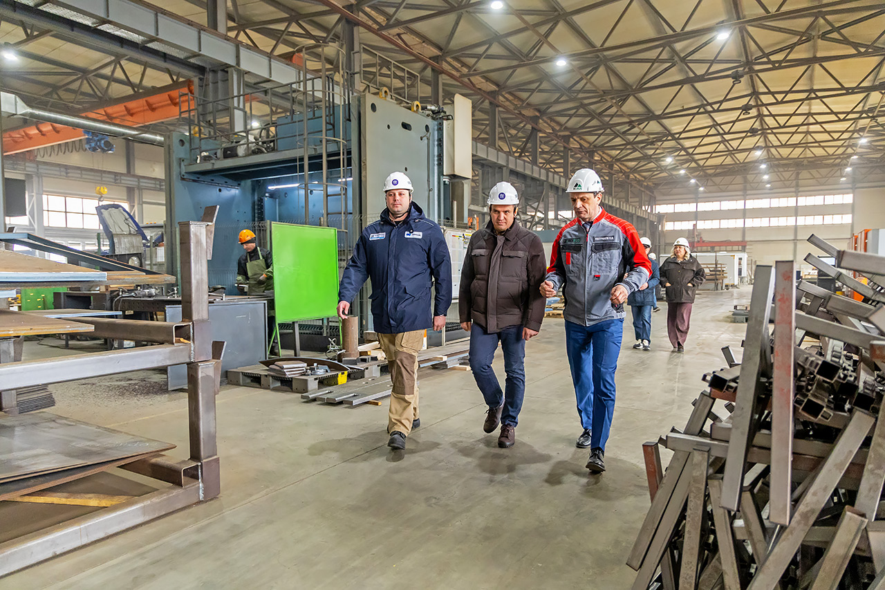 Завод в Красноярске